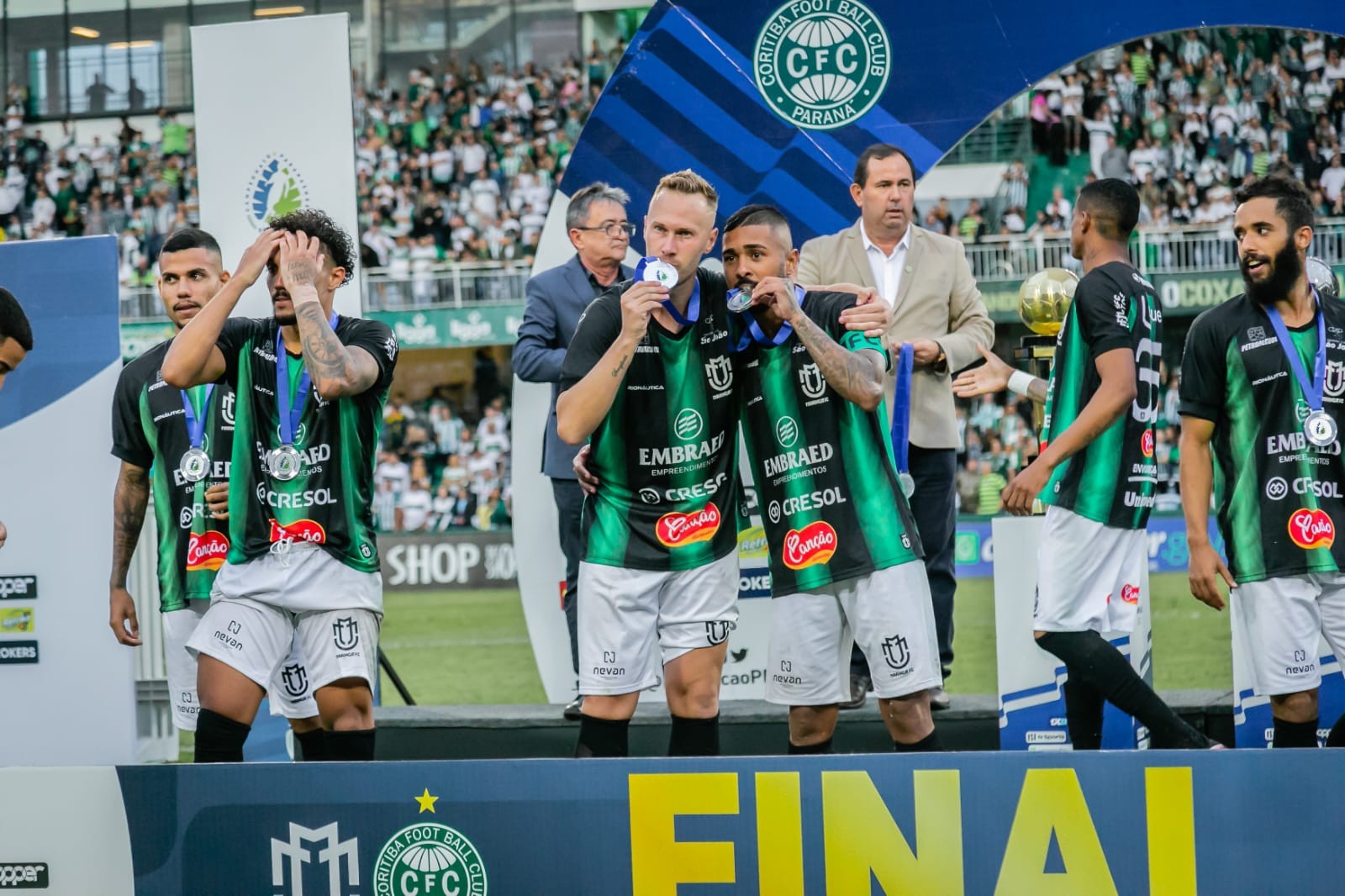 Com renovações e empréstimos, Maringá FC mantém base do vice-paranaense para 2023