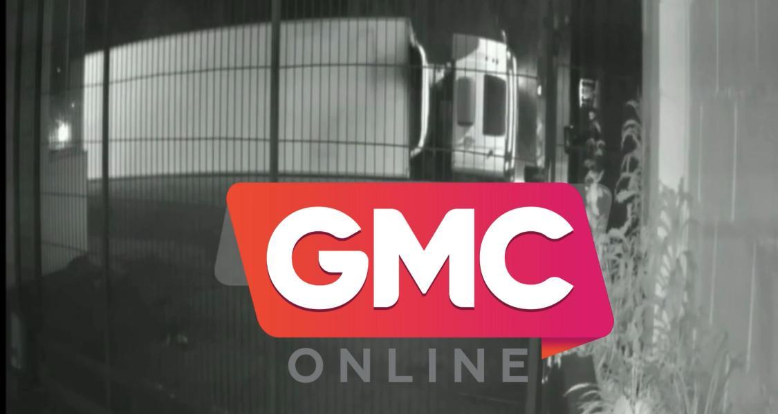 Vídeo flagrou momento em que carreta tomba no Contorno Sul