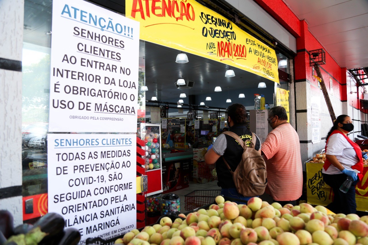 GGI fiscaliza 74 estabelecimentos e autua duas lanchonetes