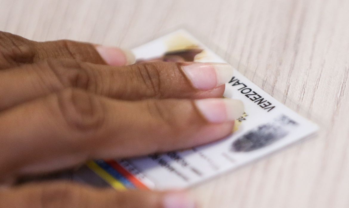 Ninguém migra porque quer, e sim, porque precisa