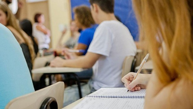 UEM divulga resultado do vestibular de verão e do PAS. Acesse a lista dos aprovados