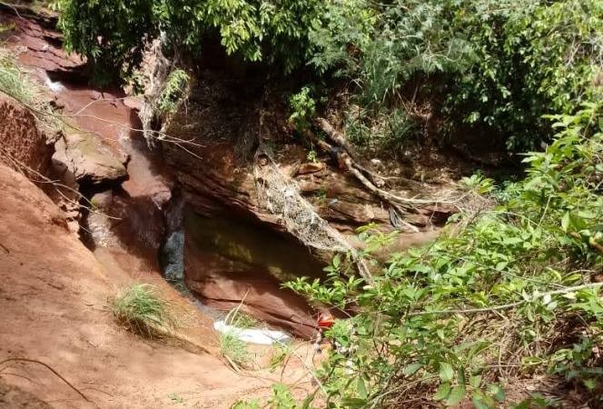 Idoso morre após cair de ribanceira em Paranacity