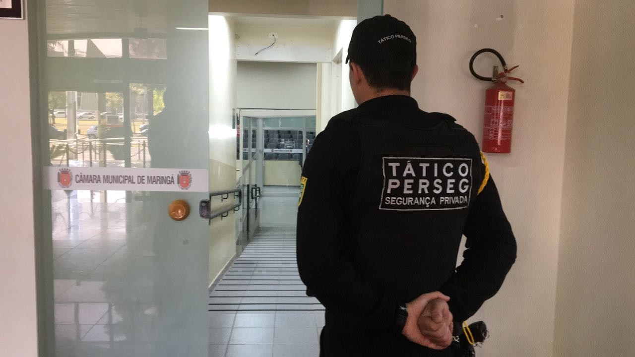 Primeira sessão com segurança privada foi tranquila