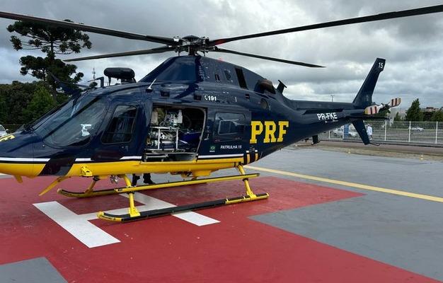 Recém-nascido de Umuarama é levado de avião para cirurgia de emergência em Curitiba