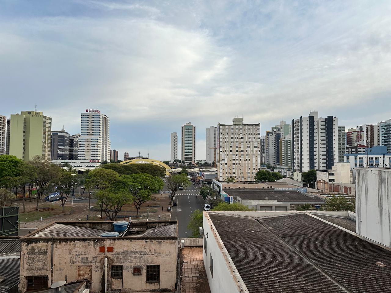 Calor predomina nesta sexta (12) em Maringá; fim de semana segue sem chuva