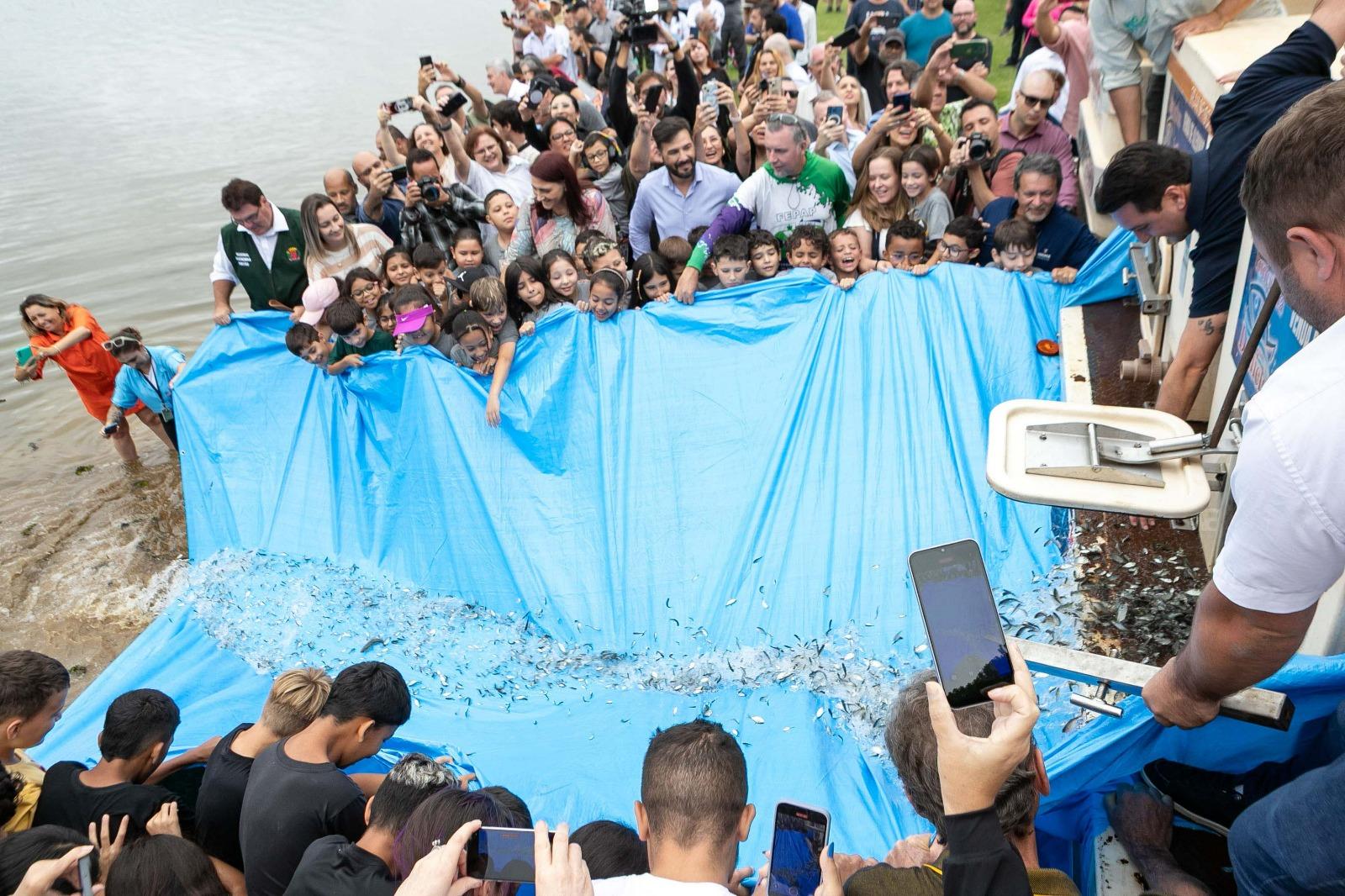 Governo repassa R$ 4,5 mi à UEM para pesquisas com peixes