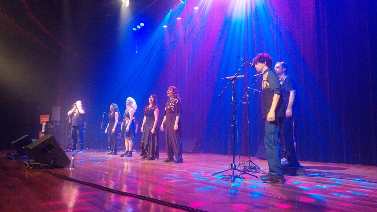 Barbatuques contagia público em noite de Festival de Música