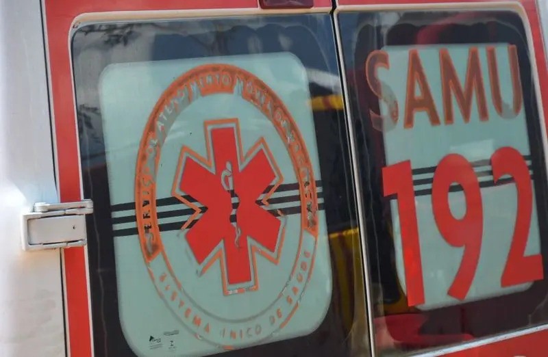 Idosa atropelada em faixa de pedestre em Maringá morre no hospital