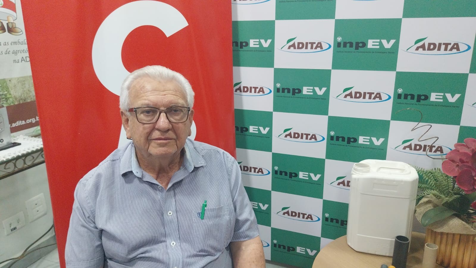 Agricultor tem à disposição um sistema organizado e confiável para destinação de embalagens de agrotóxicos