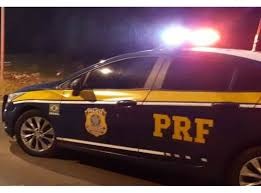 Garupa de moto morre em acidente na BR-376