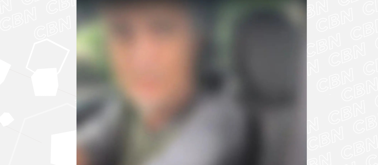 Homem com mandado por estupro tenta subornar guardas e é preso