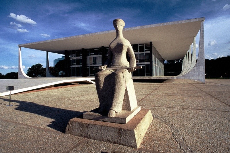 Três crimes de LGBTfobia foram registrados neste ano em Maringá