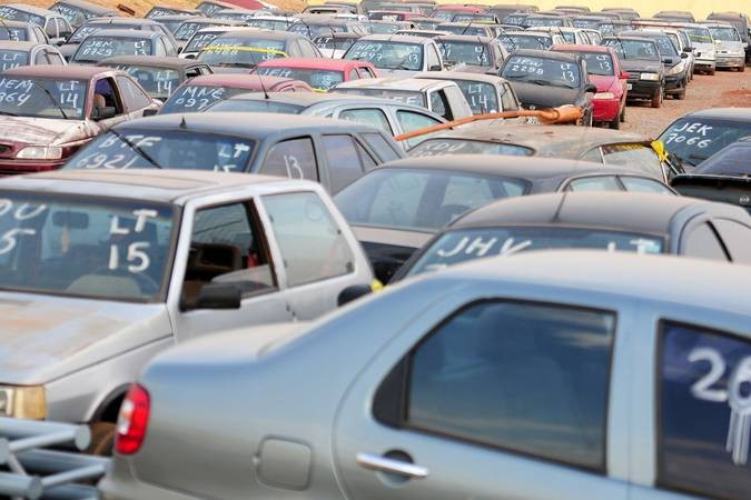 Semob fará leilão de veículos apreendidos