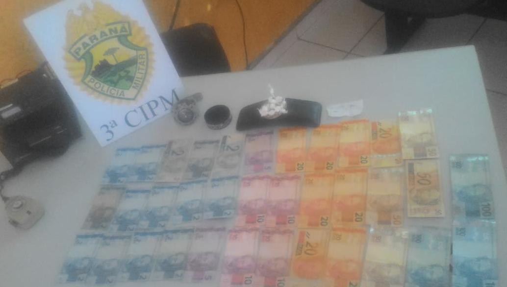 Jovem é preso por tráfico de drogas