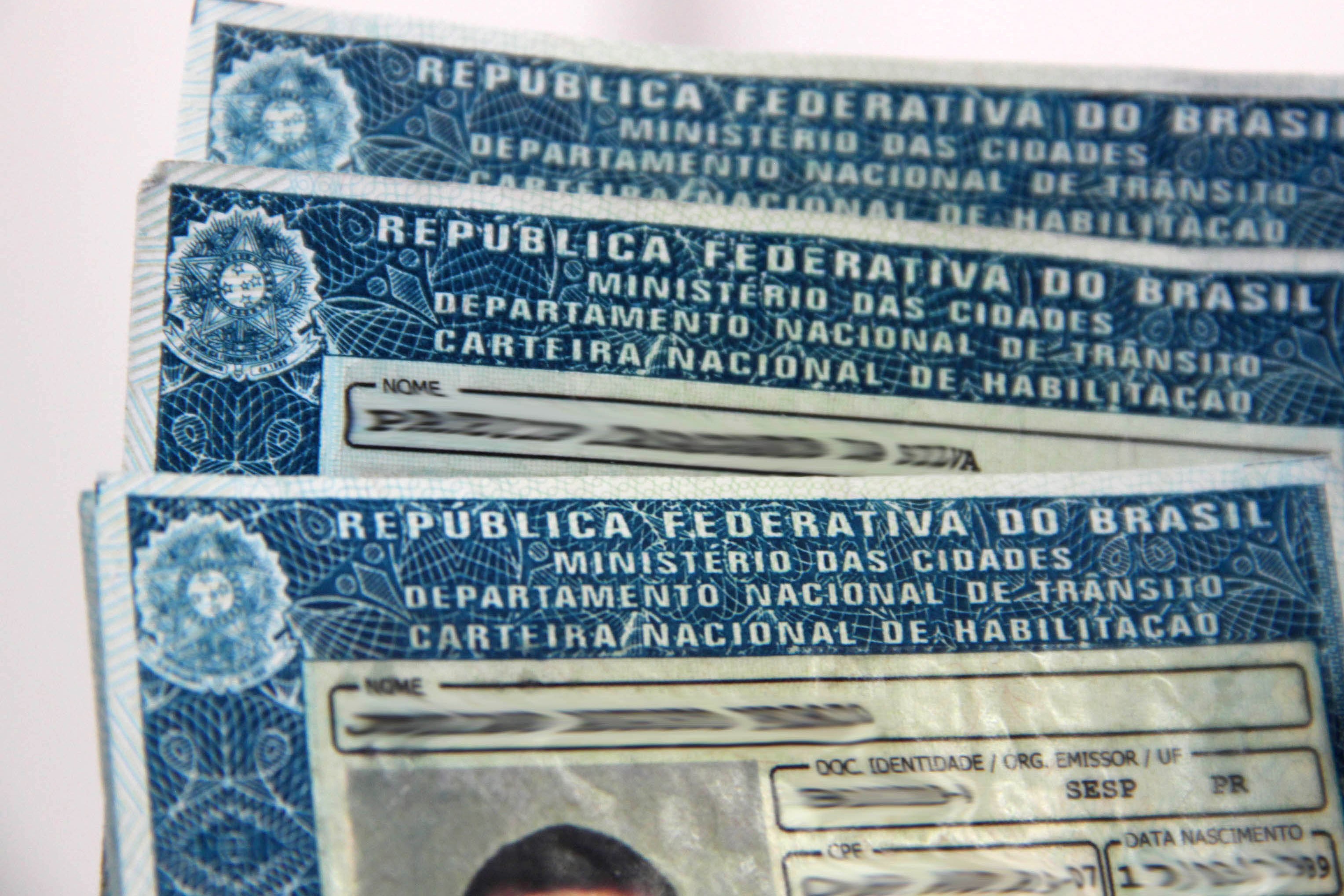 400 carteiras de habilitação ainda aguardam serem retiradas da Ciretran de Maringá