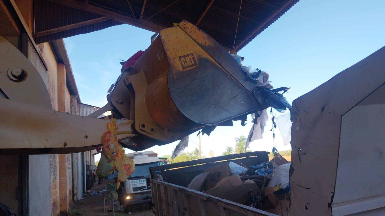 Seinfra descarta 170 toneladas de recicláveis armazenadas de forma irregular