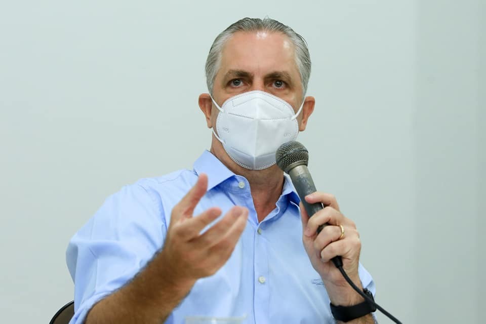 Pedindo colaboração, Ulisses Maia anuncia publicação de novo decreto em Maringá