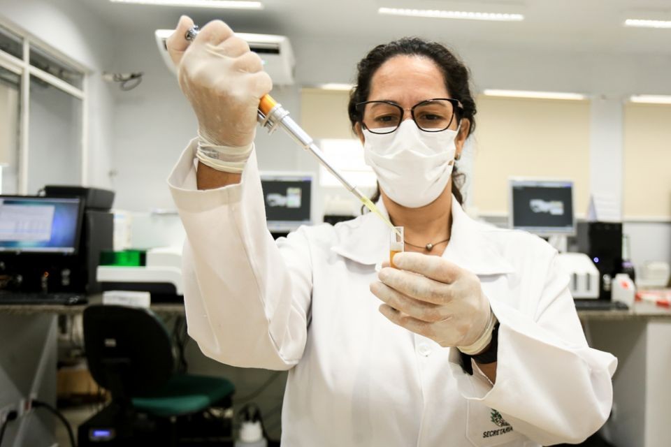 Exames de biologia molecular vão detectar risco de câncer