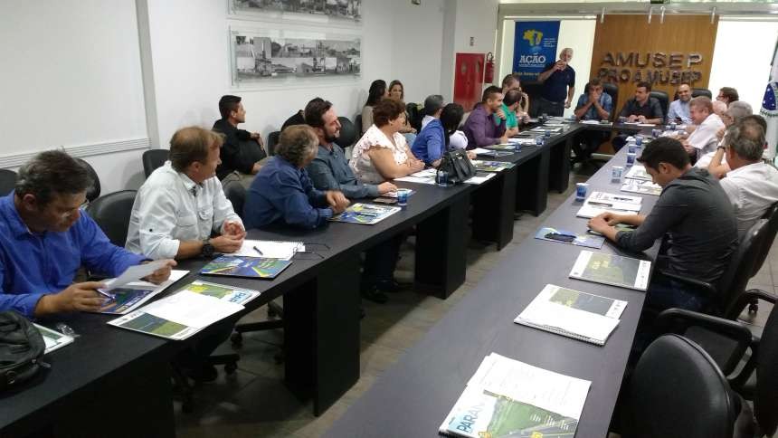 Prefeitos da Amusep elaboram pauta de reivindicações para candidatos