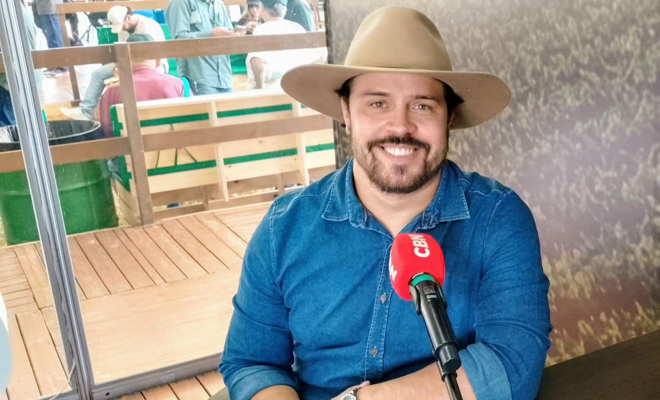 Consultor de vendas e influenciador, Nathan Lima é destaque no Safratec