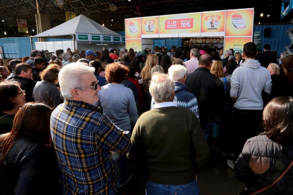 Em 4 dias, Feira Ponta de Estoque em Maringá espera 150 mil consumidores