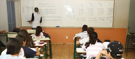 Educação tem duas propostas de retorno às aulas em Maringá