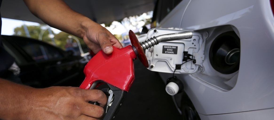 Diferença no preço de combustíveis em Maringá passa de 20%, diz Procon