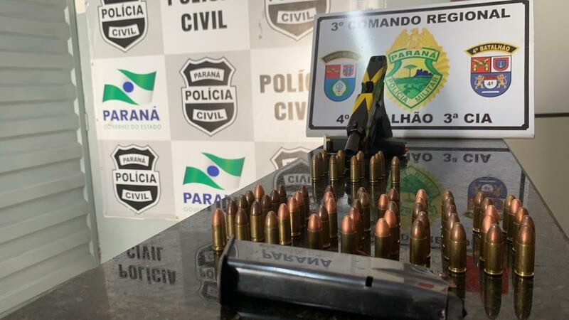 Homem é preso com pistola e ‘kit rajada’ em carro em Marialva