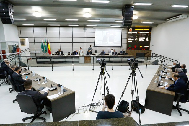 Câmara aprova projetos que tratam da Maringá Previdência e reforma administrativa municipal