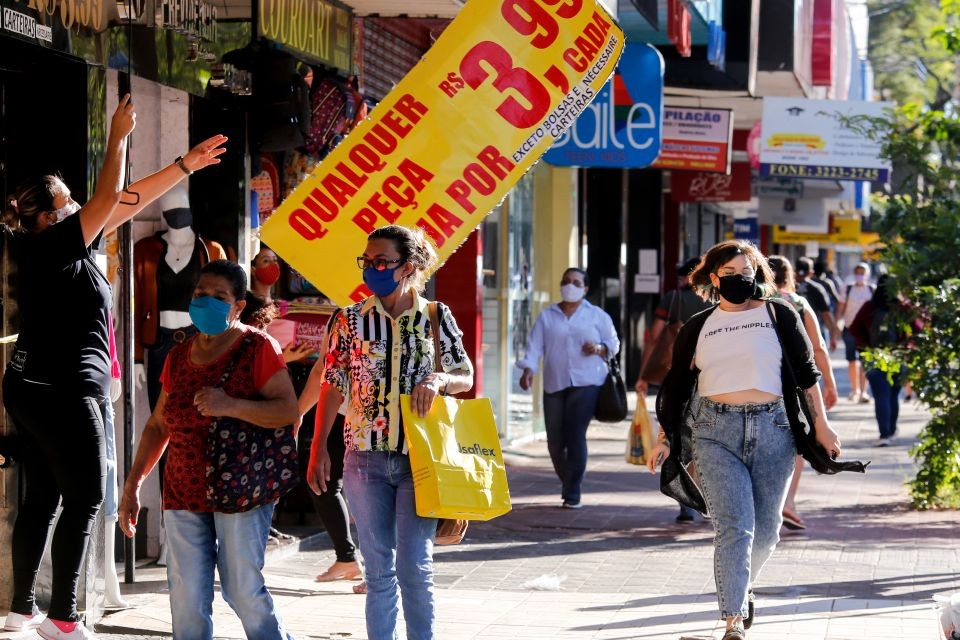 Procon de Maringá orienta sobre leis, algumas desconhecidas para muitos comerciantes