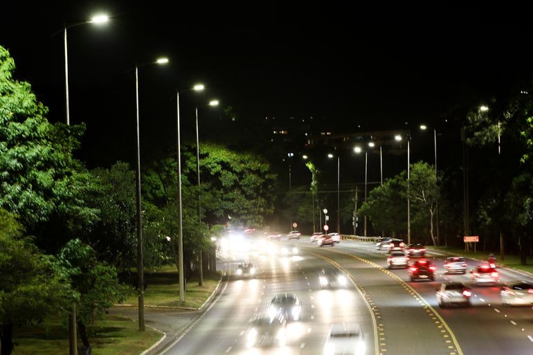 Prefeitura de Maringá quer terceirizar serviço de iluminação pública