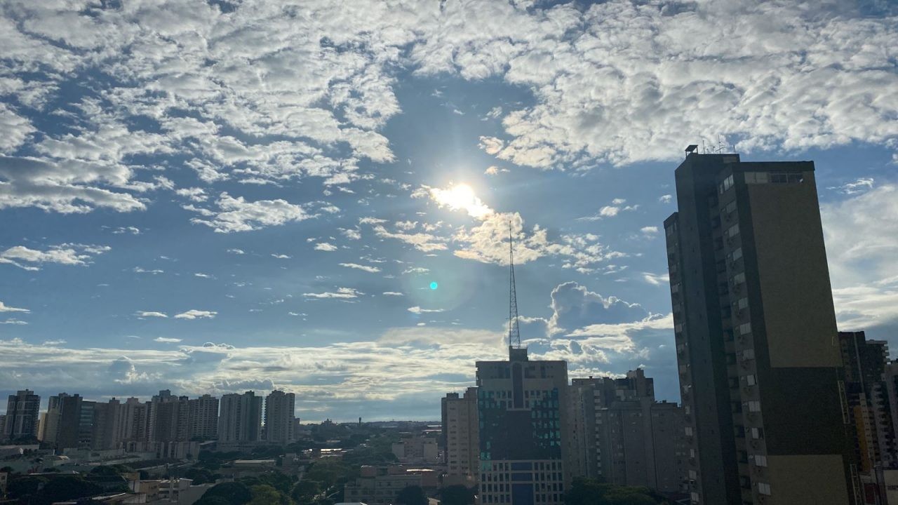 Veja como fica o tempo nesta quinta-feira (23) em Maringá