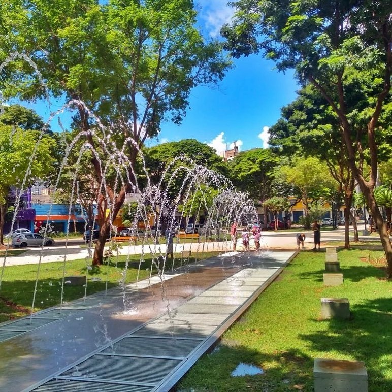 Calor segue intenso em Maringá nesta quinta-feira (26)
