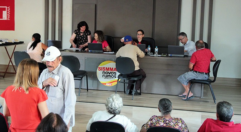 Quase 60% dos servidores ainda não retiraram cheque da trimestralidade