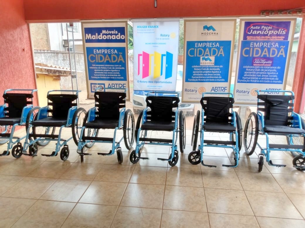 Maringaenses fazem expedição para levar cadeiras de rodas para indígenas do Xingu