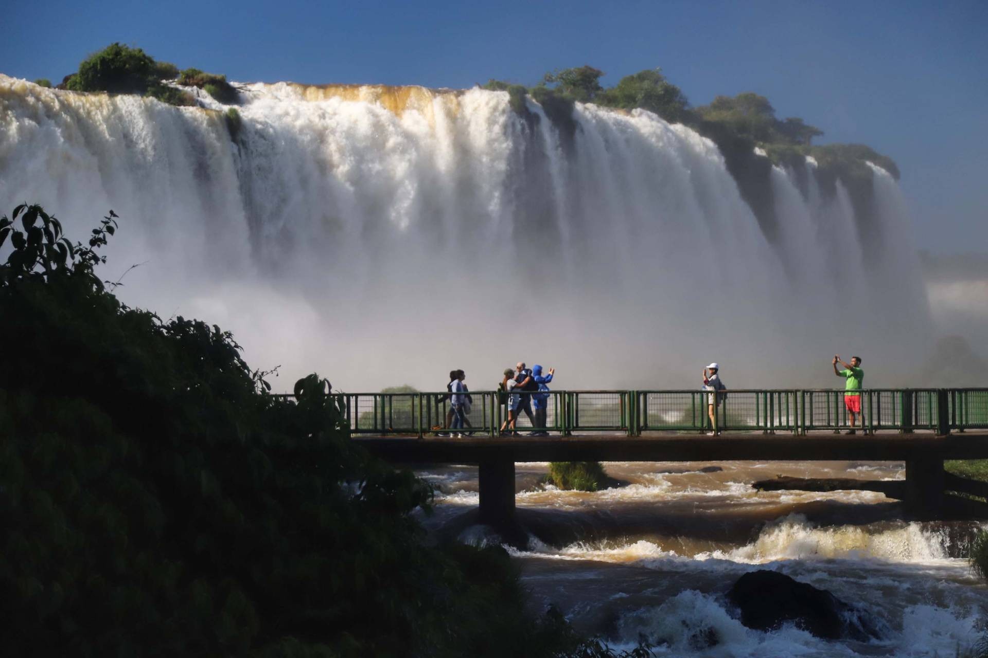 Setor de turismo mostra recuperação com ocupação da hotelaria em Foz do Iguaçu