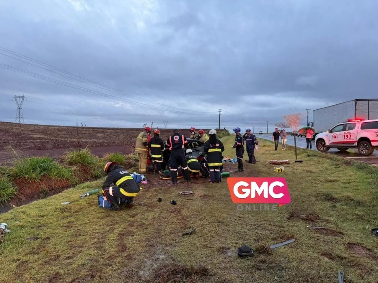 Acidente gravíssimo deixa dois mortos e seis feridos na PR-317, na região de Maringá