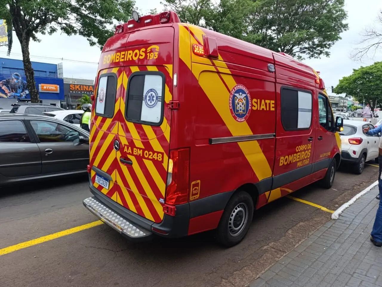 Indígena é encaminhada ao hospital após atropelamento na Avenida Colombo, em Maringá