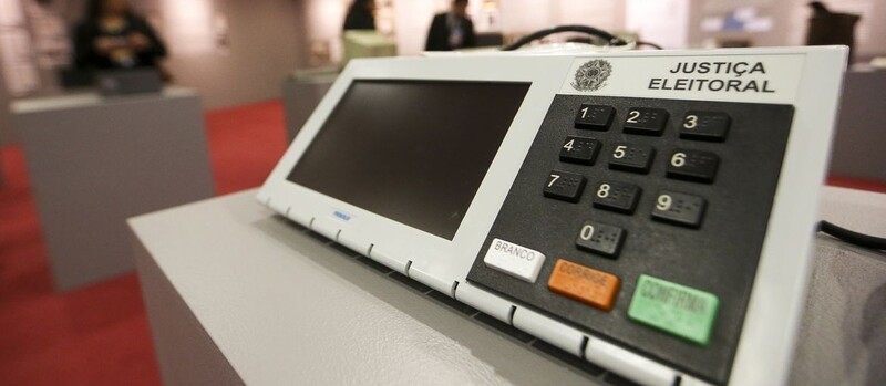 Em Maringá, três urnas foram substituídas, de acordo com boletim do TRE