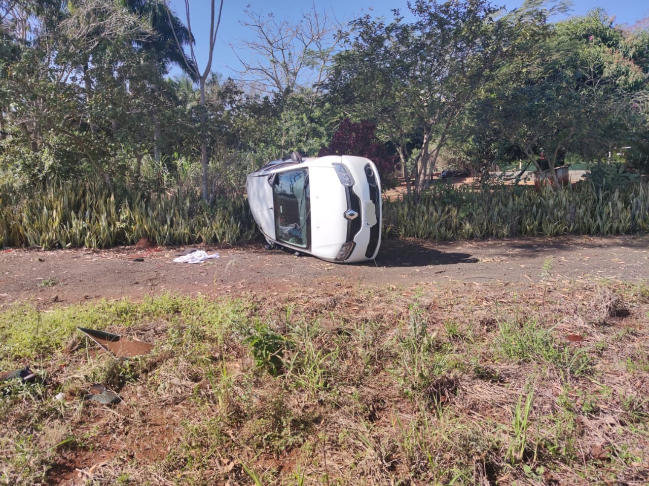 Ladrões de residência são perseguidos pela polícia na PR-323