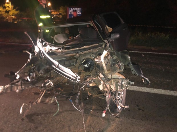 Acidente deixa um morto e quatro feridos na PR-323