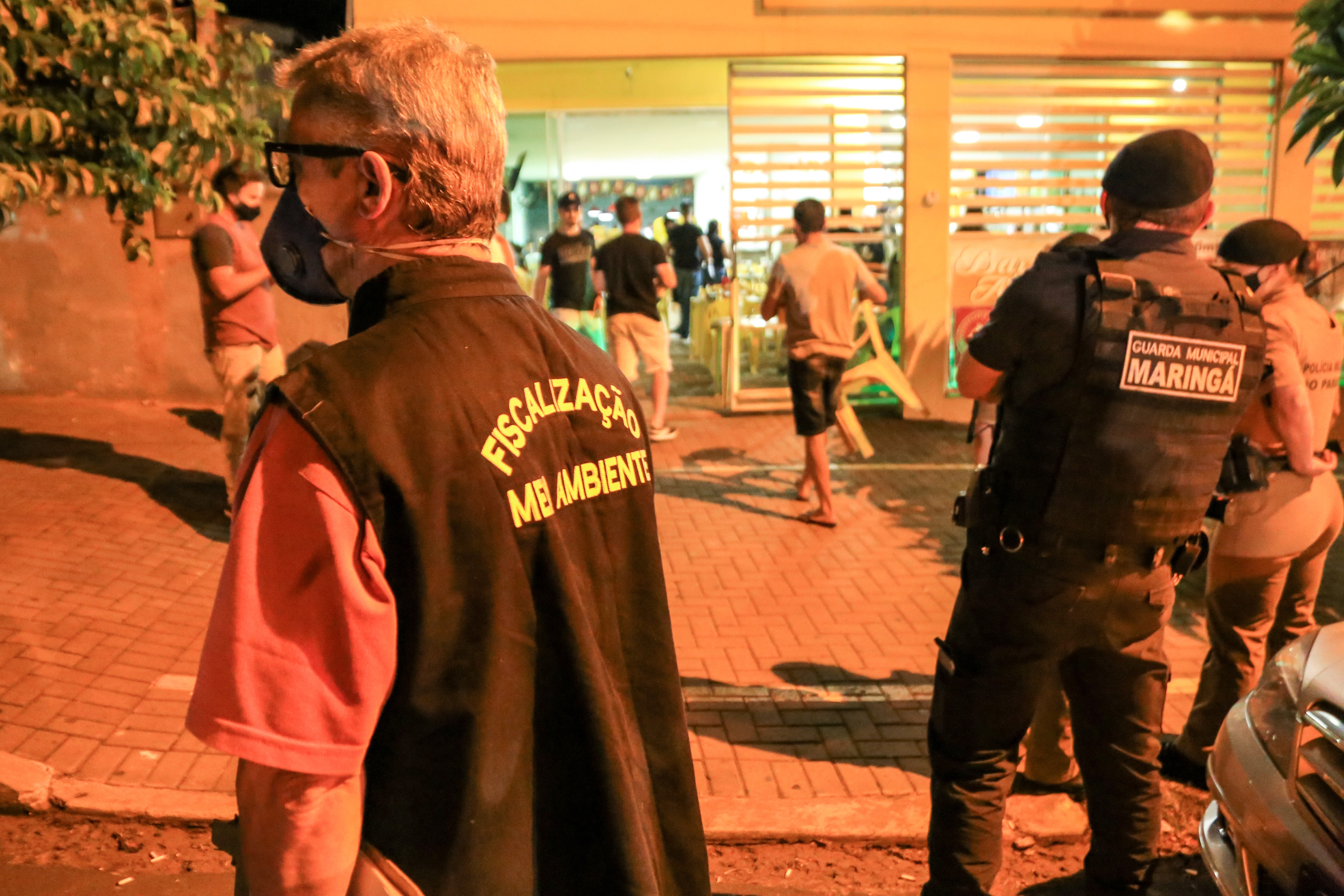 Em dois dias, fiscais da Prefeitura de Maringá interditam cinco estabelecimentos