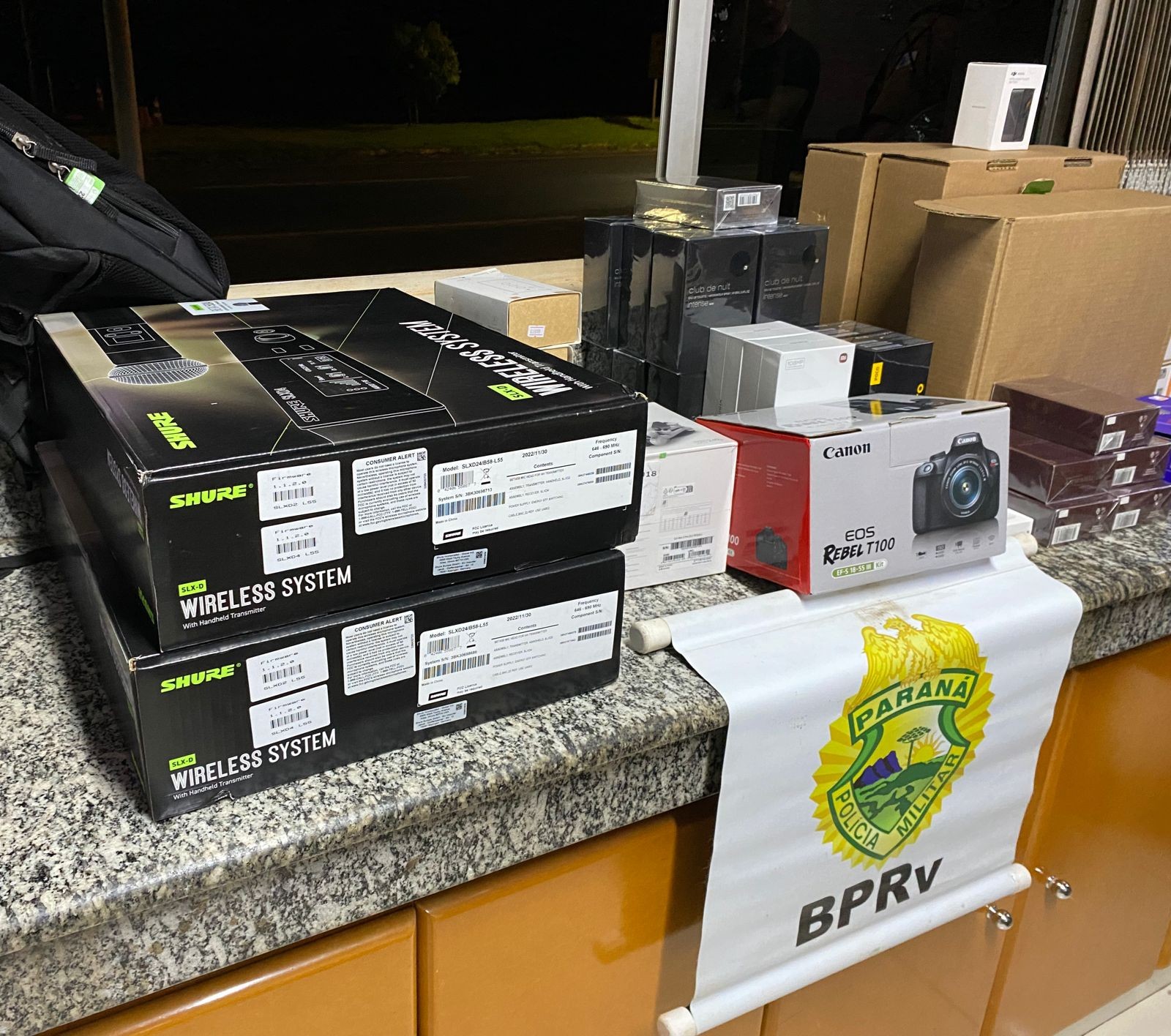 Bandidos agridem motorista, assaltam ônibus e fogem, diz PRE