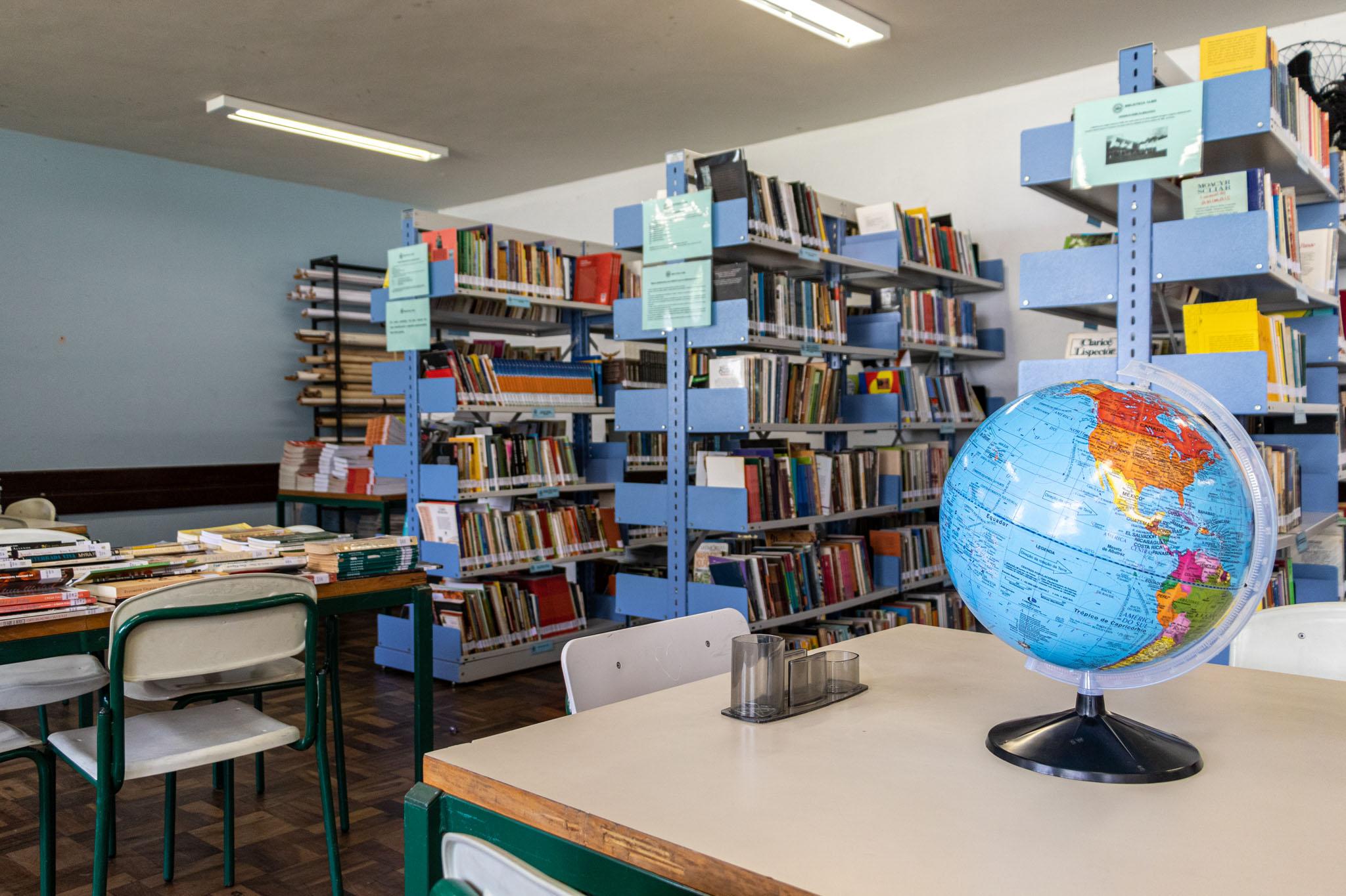 Comunidade escolar escolhe diretores de colégios estaduais nesta terça-feira (2)