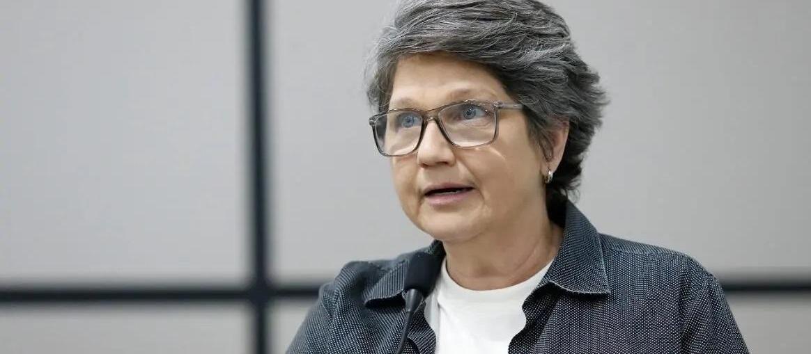 Defesa de Cris Lauer aponta falhas em processo contra vereadora