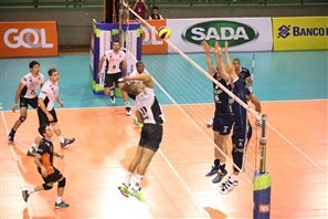 Copel Telecom Maringá Vôlei perde para o Sada Cruzeiro por 3 sets a 0
