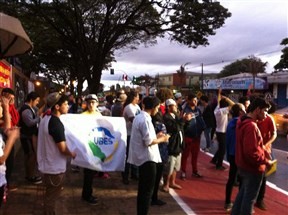 Estudantes suspendem ocupação de escolas estaduais em Maringá após 11 dias