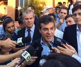 Governador diz que obras de Maringá estão atrasadas, mas afirma que elas vão acontecer