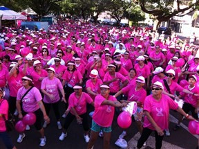 Caminhada Rosa atrai milhares de participantes em Maringá e encerra as ações de prevenção ao câncer de mama e colo de útero