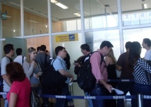 Campanha Maringá Merece – Voos atrasam e movimento no aeroporto de Maringá fica acima do normal